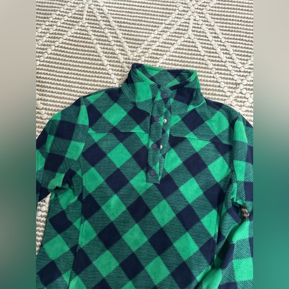 Crown & Ivy Women’s Plaid Pullover Size Medium - Picture 3 of 5